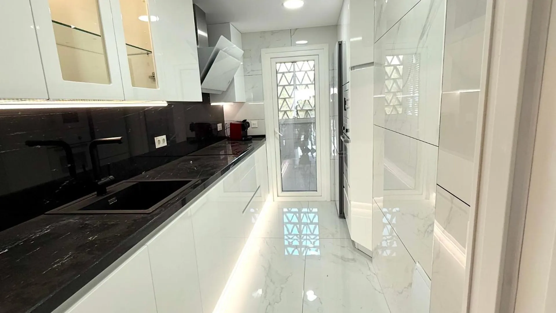 Mi Capricho A12 - Luxury Beachfront Apartment- Costa Del Sol Sitio de Calahonda