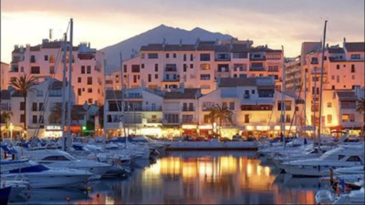 Mi Capricho A12 - Luxury Beachfront Apartment- Costa Del Sol Sitio de Calahonda Apartment