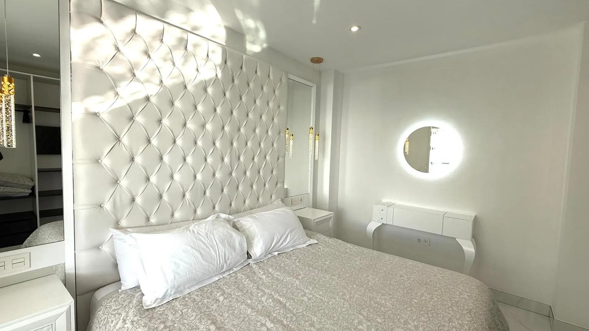 شقة Mi Capricho A12 - Luxury Beachfront Apartment- Costa Del Sol Sitio de Calahonda